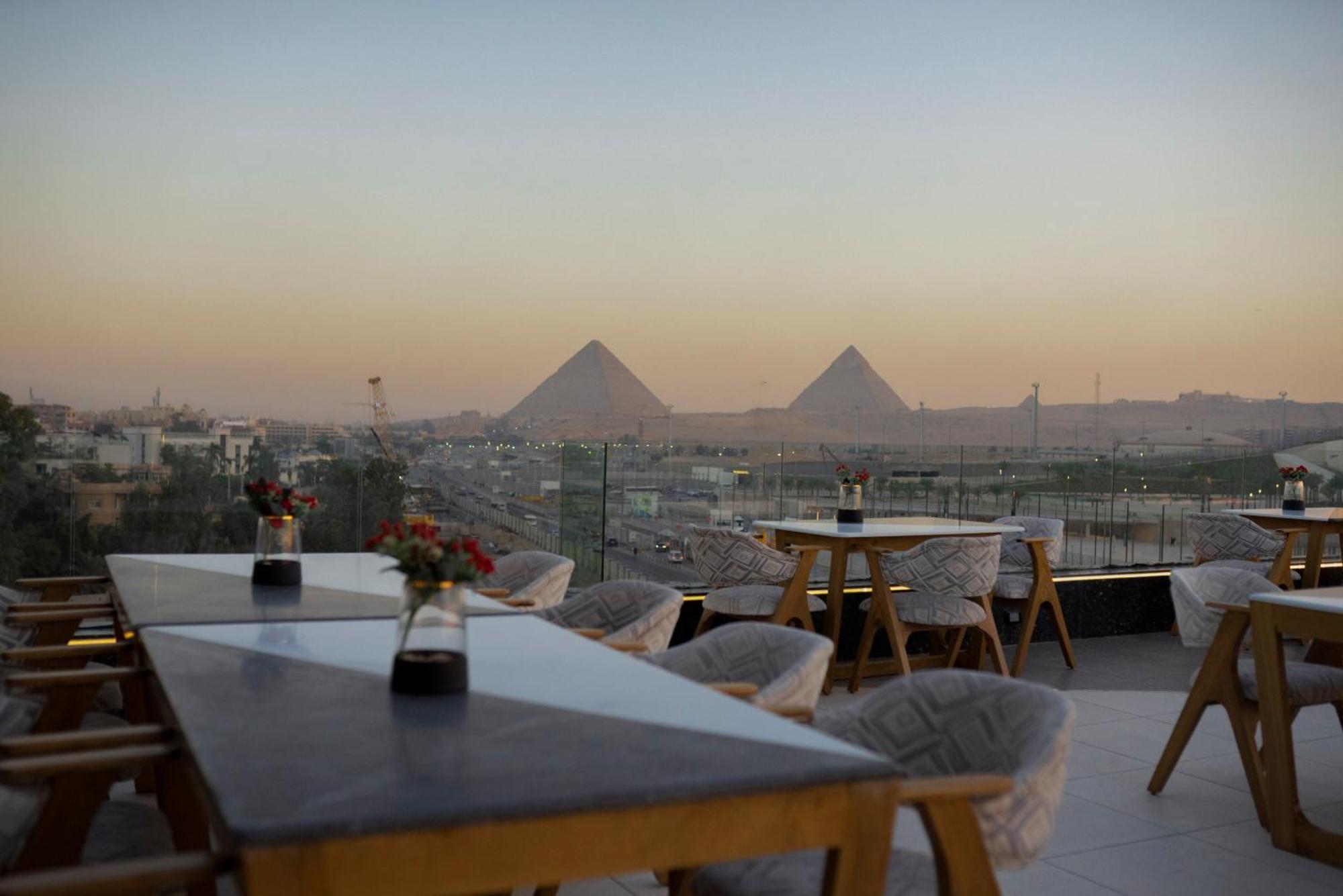 Royal Great Pyramid Inn Kafr Ghatati Eksteriør billede