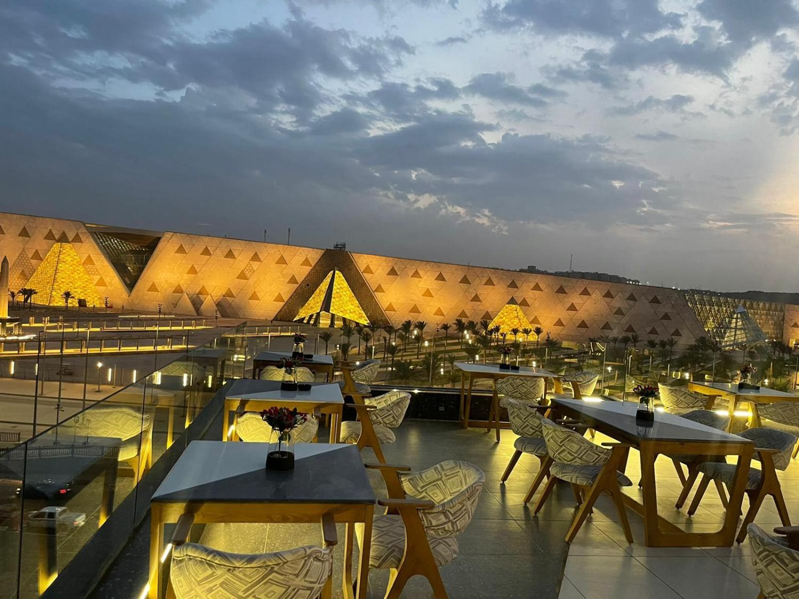 Royal Great Pyramid Inn Kafr Ghatati Eksteriør billede