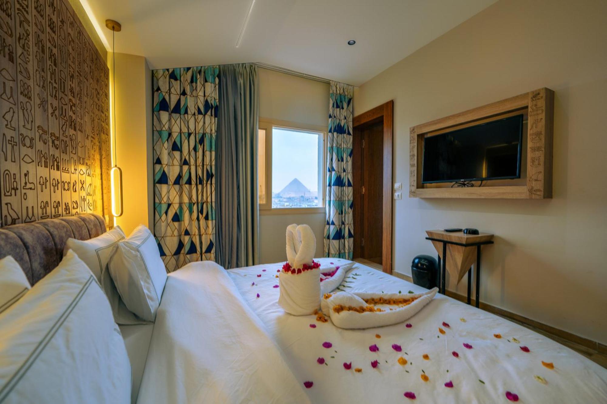 Royal Great Pyramid Inn Kafr Ghatati Eksteriør billede