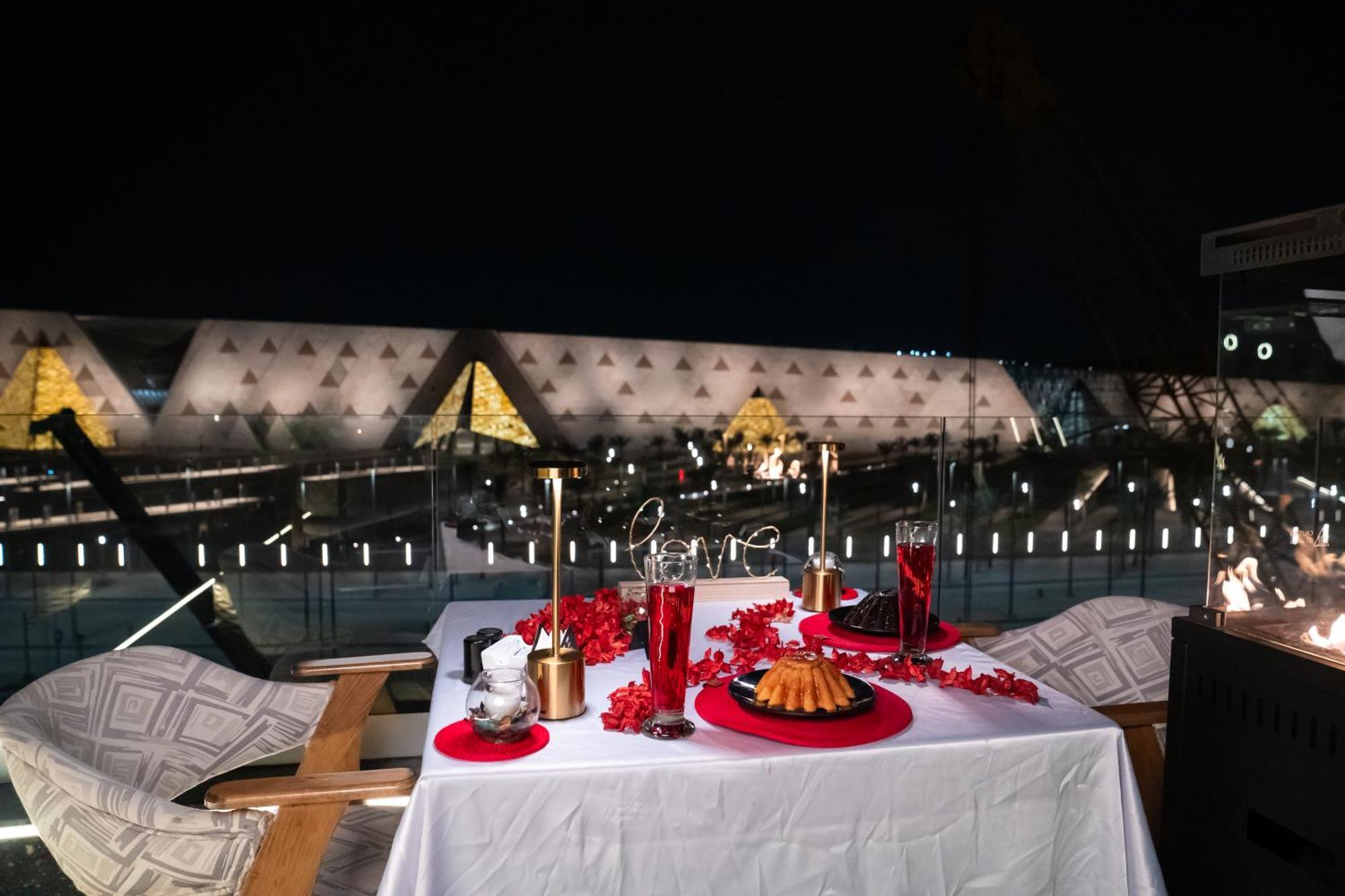 Royal Great Pyramid Inn Kafr Ghatati Eksteriør billede