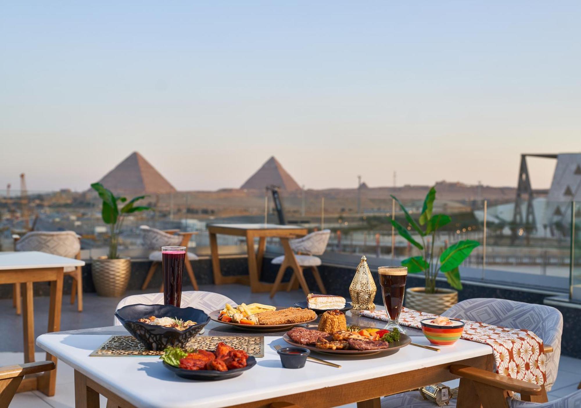 Royal Great Pyramid Inn Kafr Ghatati Eksteriør billede