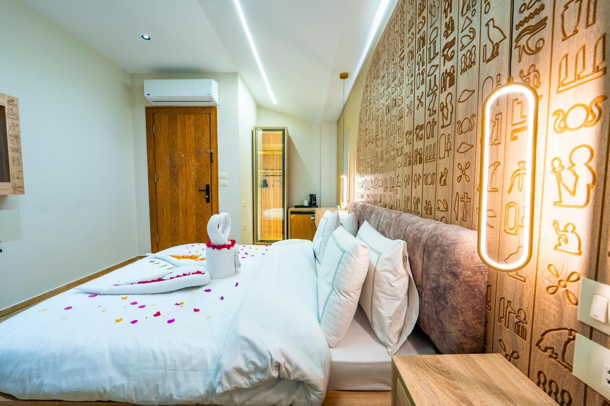 Royal Great Pyramid Inn Kafr Ghatati Eksteriør billede